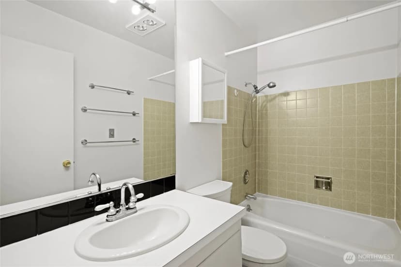 Property photo for 1156 Alki Avenue Sw #104, Seattle photo 28