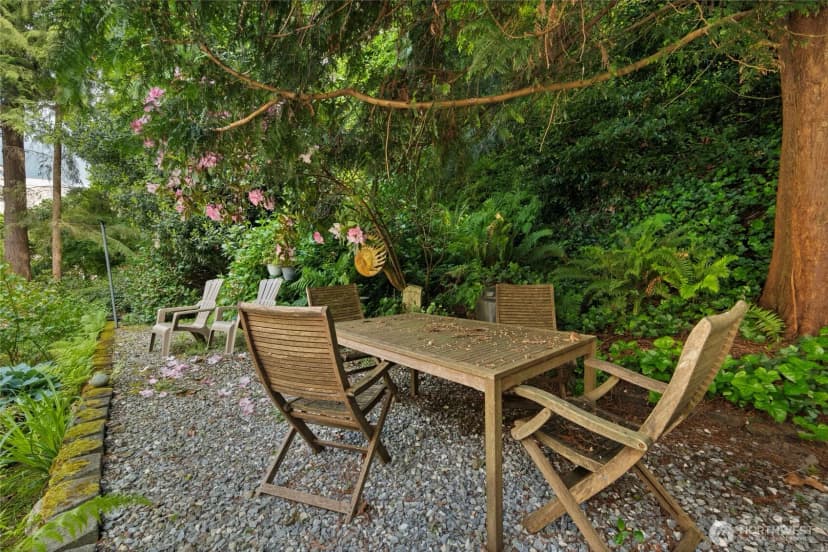 Property photo for 1156 Alki Avenue Sw #104, Seattle photo 38
