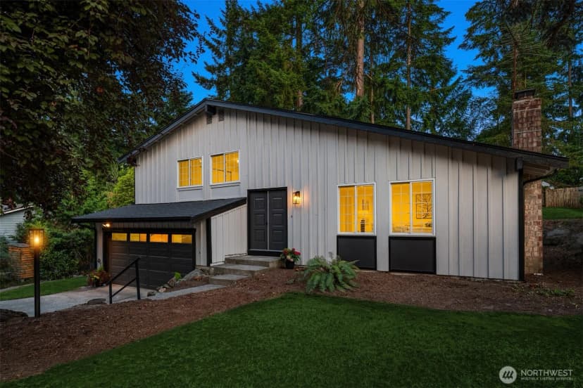 Property photo for 12523 Ne 138th Place, Kirkland photo 4