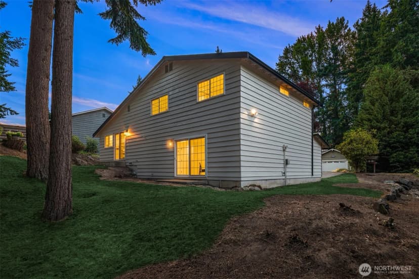 Property photo for 12523 Ne 138th Place, Kirkland photo 31