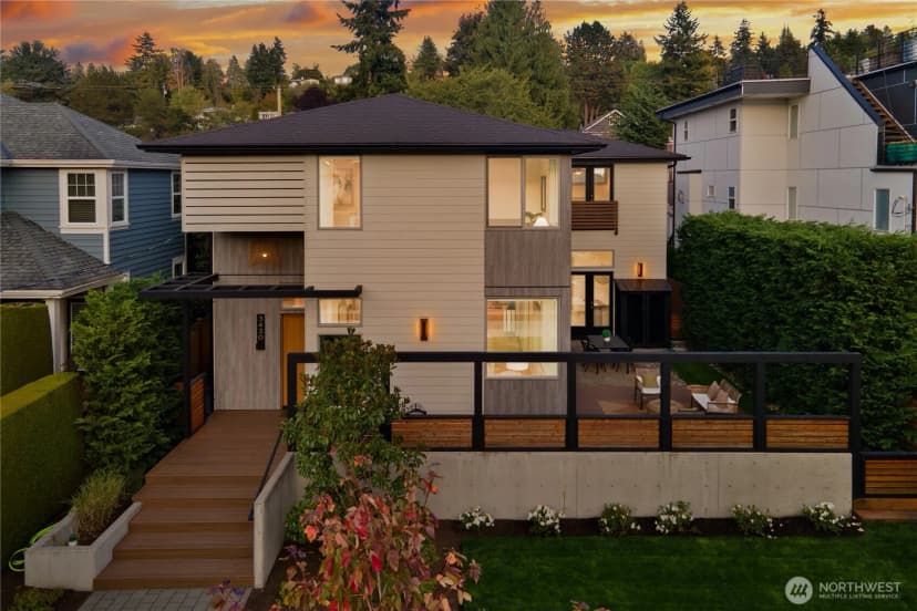 Property photo for 3420 33rd Avenue W, Seattle photo 3