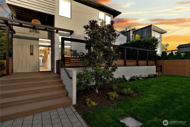 Property photo for 3420 33rd Avenue W, Seattle photo 2