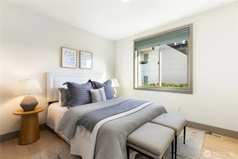 Property photo for 3420 33rd Avenue W, Seattle photo 21