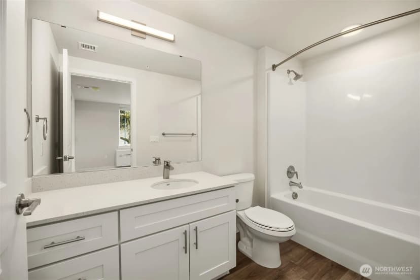 Property photo for 5022 Martin Luther King Jr Way S #10, Seattle photo 4