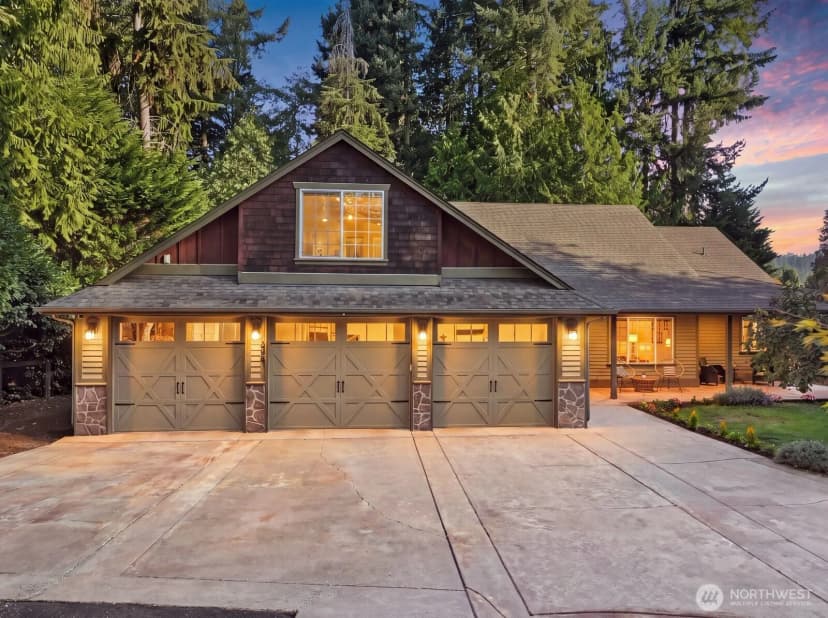 Property photo for 17006 37th Avenue Ne, Lake Forest Park