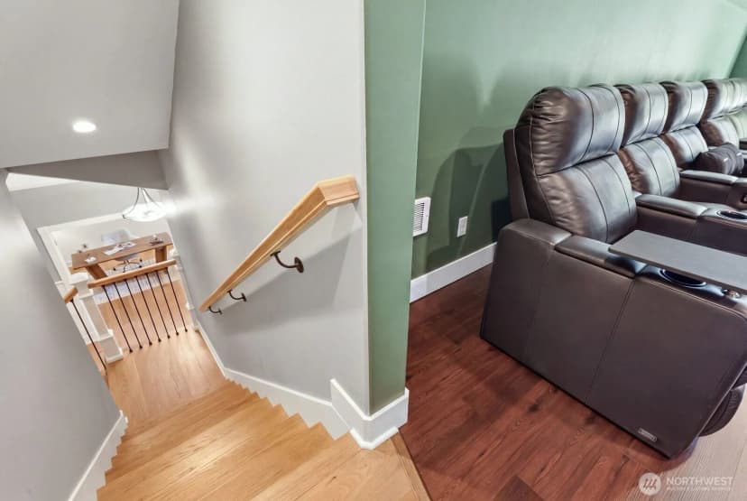 Property photo for 17006 37th Avenue Ne, Lake Forest Park photo 28