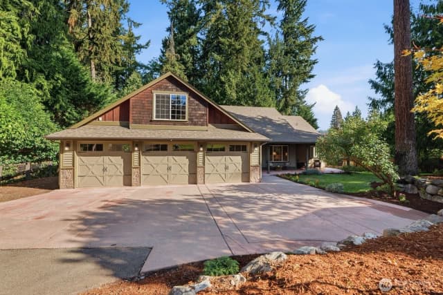 Property photo for 17006 37th Avenue Ne, Lake Forest Park photo 2