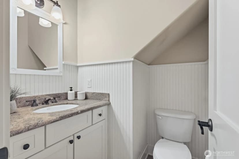 Property photo for 17006 37th Avenue Ne, Lake Forest Park photo 22