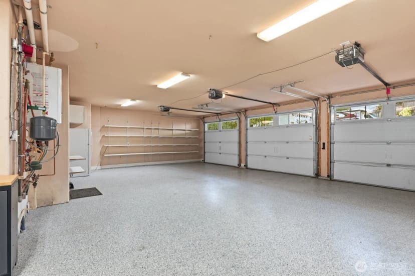 Property photo for 17006 37th Avenue Ne, Lake Forest Park photo 32