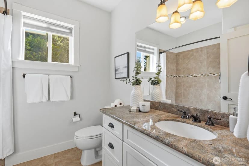 Property photo for 17006 37th Avenue Ne, Lake Forest Park photo 25