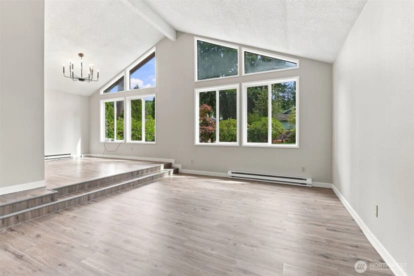 Property photo for 325 Rollingwood Drive, Kelso photo 3