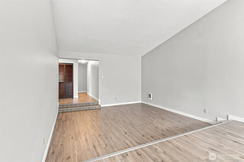 Property photo for 325 Rollingwood Drive, Kelso photo 8