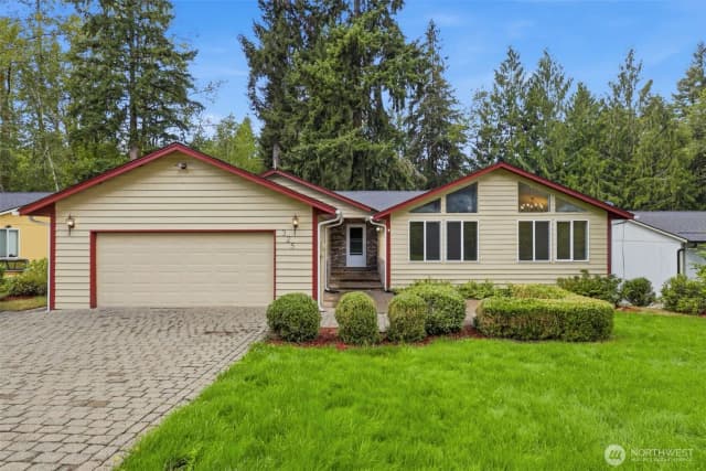 Property photo for 325 Rollingwood Drive, Kelso