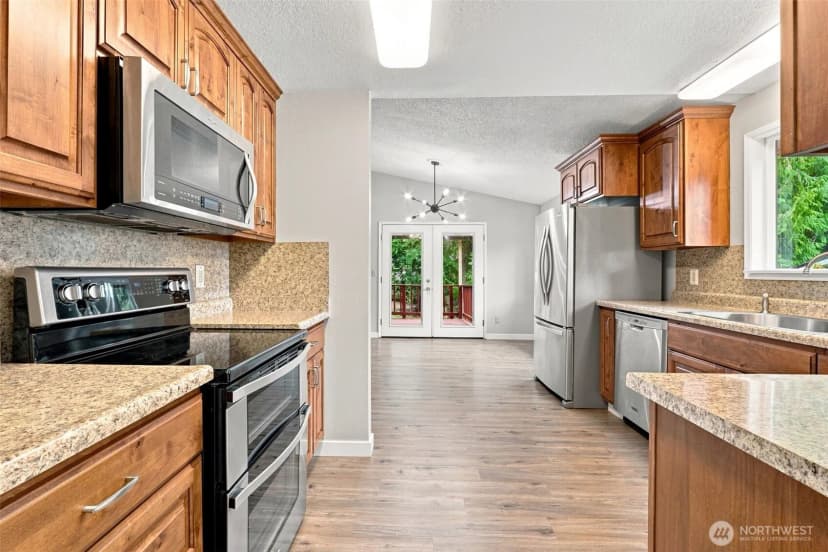 Property photo for 325 Rollingwood Drive, Kelso photo 12