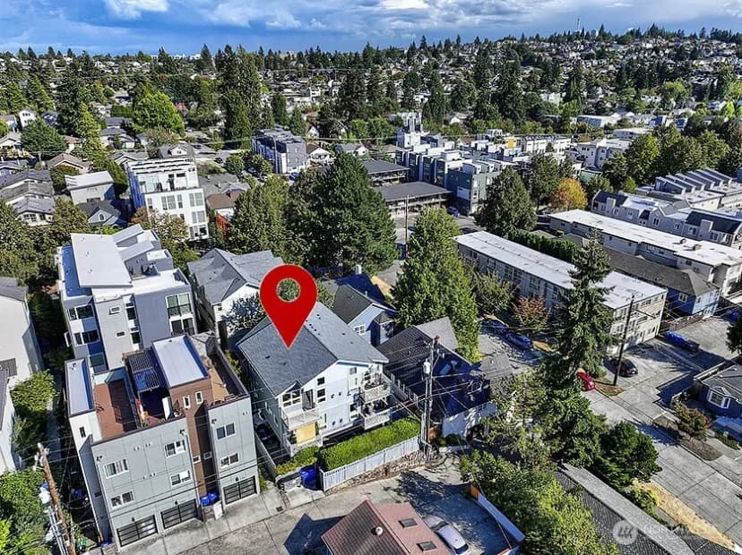Property photo for 5953 California Avenue Sw #2c, Seattle photo 28