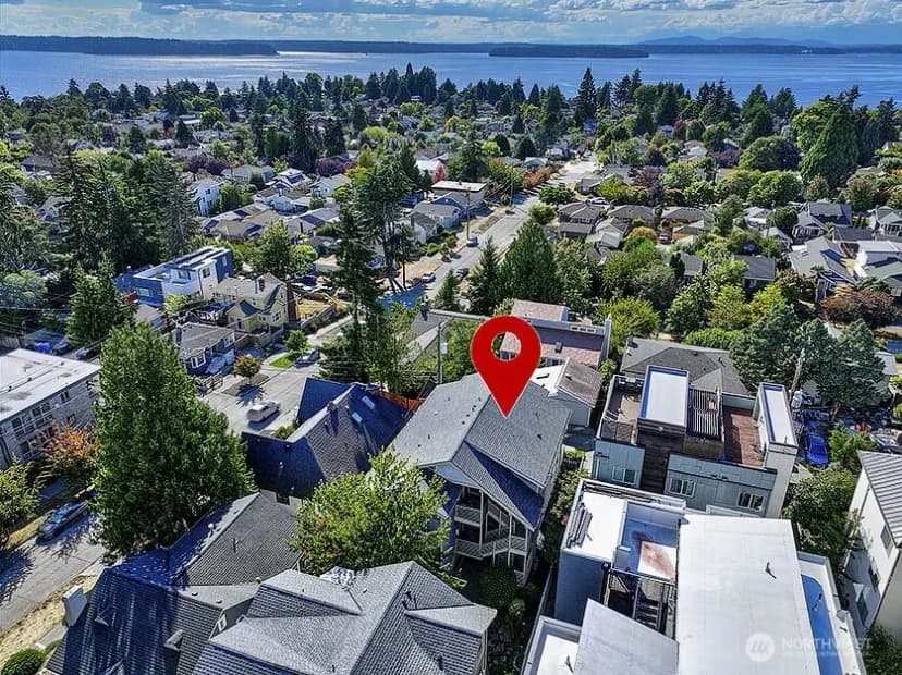 Property photo for 5953 California Avenue Sw #2c, Seattle photo 25