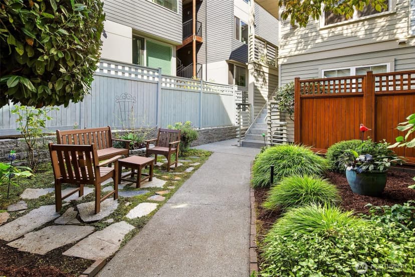 Property photo for 5953 California Avenue Sw #2c, Seattle photo 19