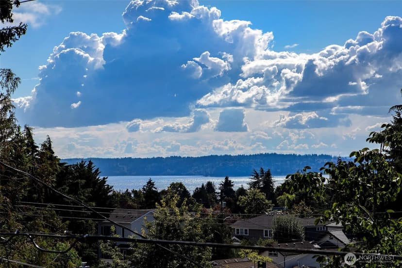 Property photo for 5953 California Avenue Sw #2c, Seattle photo 8