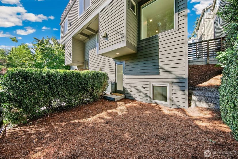 Property photo for 1512 Taylor Avenue N #c, Seattle photo 25