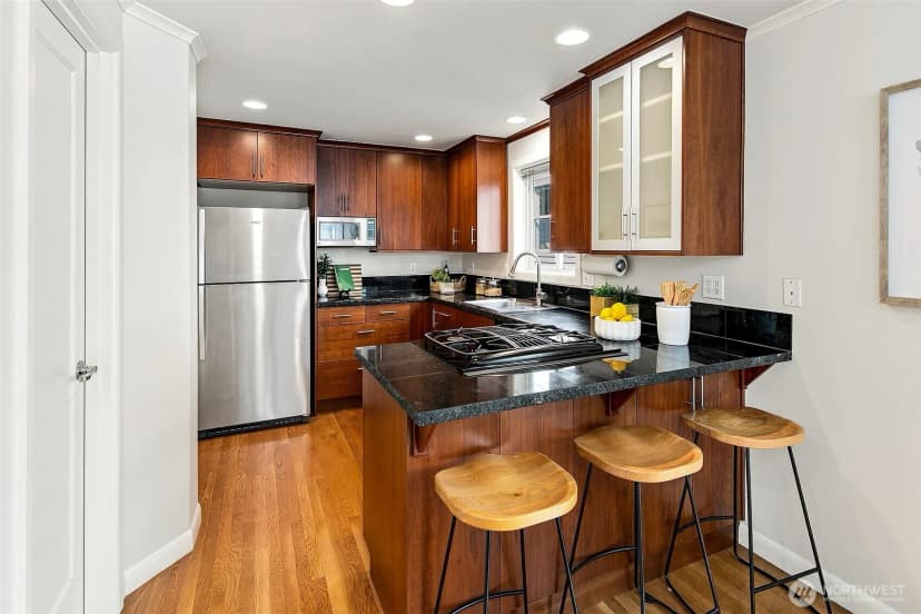 Property photo for 1512 Taylor Avenue N #c, Seattle photo 6
