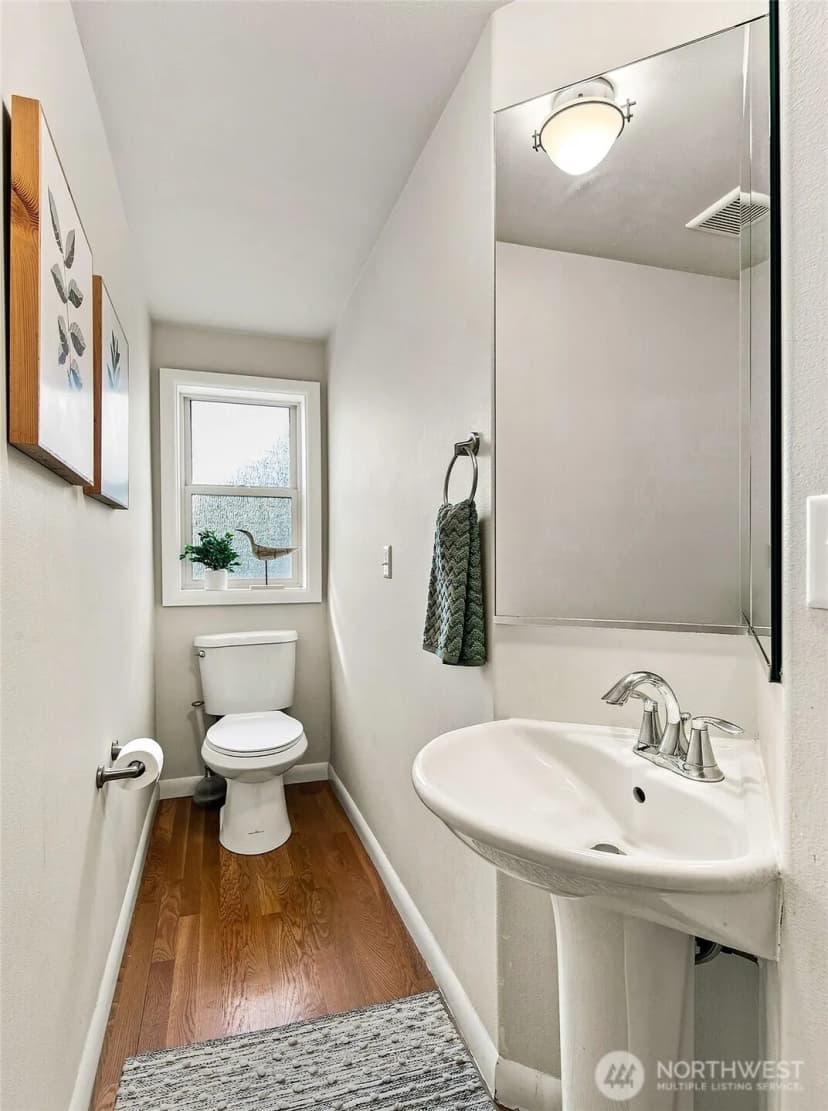 Property photo for 1512 Taylor Avenue N #c, Seattle photo 7