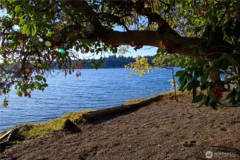 Property photo for 35753001 E Lake Sammamish Parkway, Sammamish photo 13