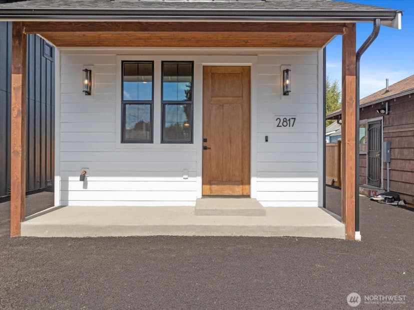 Property photo for 2817 25th Street #b, Everett photo 2