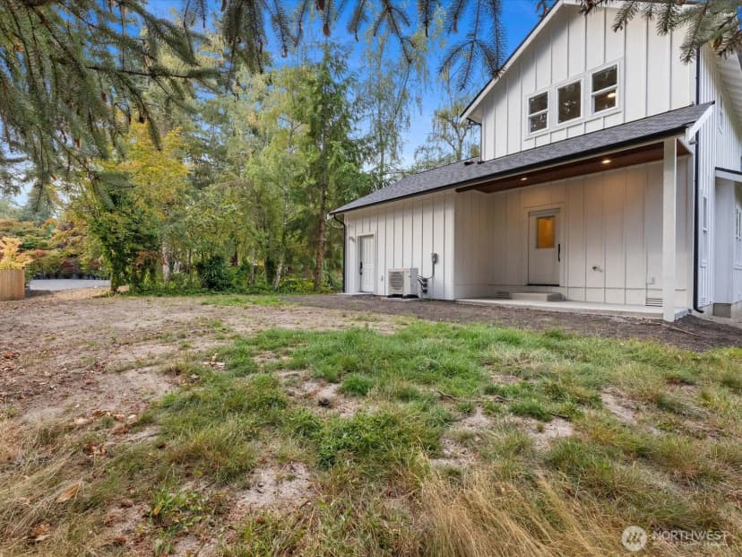 Property photo for 817 Olympic Boulevard #b, Everett photo 33