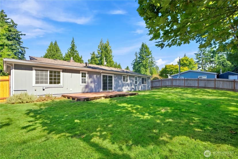 Property photo for 21205 Ne 60th Place, Redmond photo 24