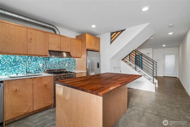 Property photo for 2207 15th Avenue S #b, Seattle photo 5