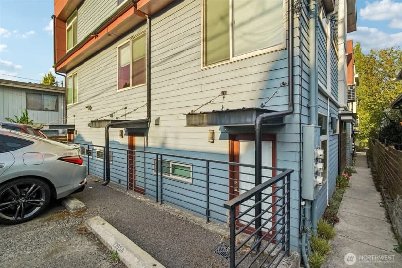 Property photo for 2207 15th Avenue S #b, Seattle photo 25