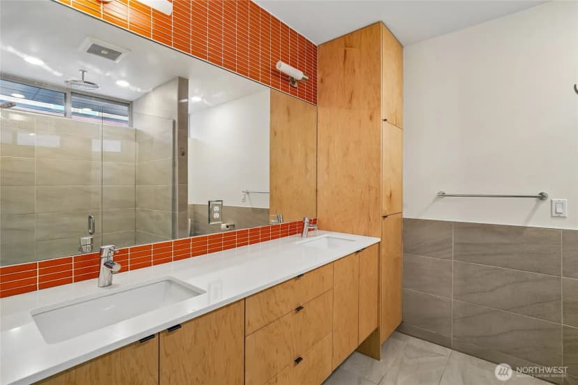 Property photo for 2207 15th Avenue S #b, Seattle photo 7