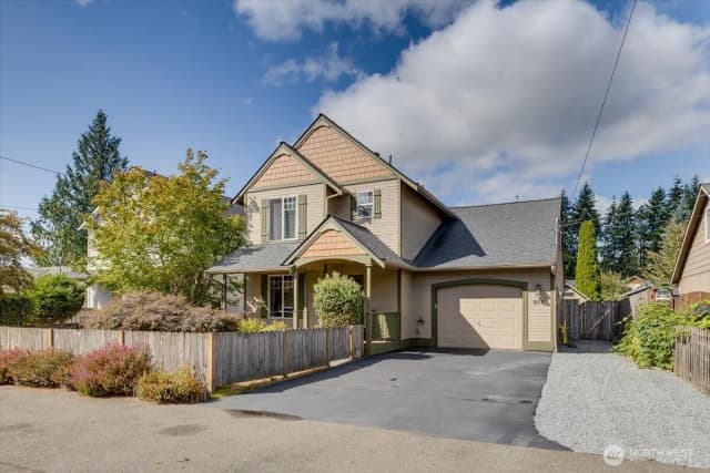 Property photo for 816 Mill Avenue, Snohomish photo 2