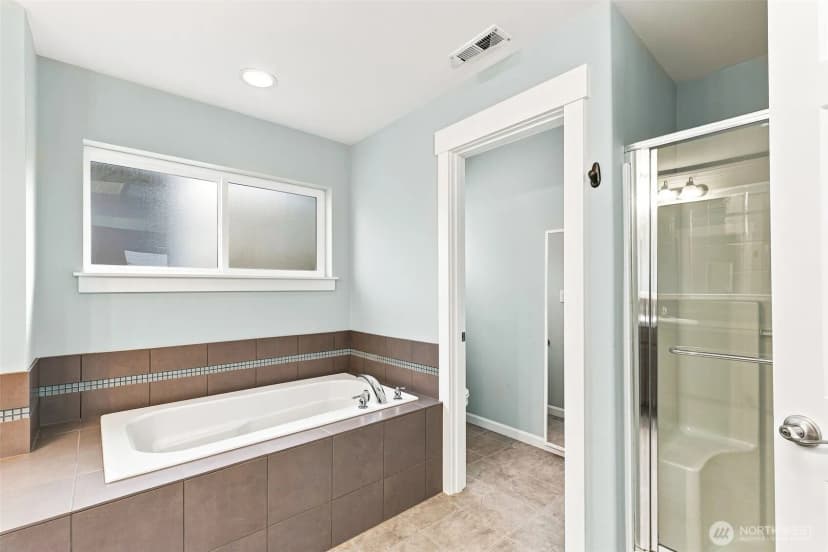 Property photo for 12420 Ne 171st Court, Woodinville photo 17