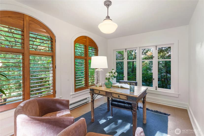 Property photo for 2306 Lake Park Drive S, Seattle photo 34