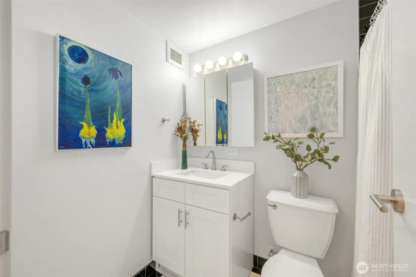 Property photo for 1200 Boylston Avenue #203, Seattle photo 17