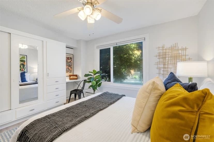 Property photo for 1200 Boylston Avenue #203, Seattle photo 15