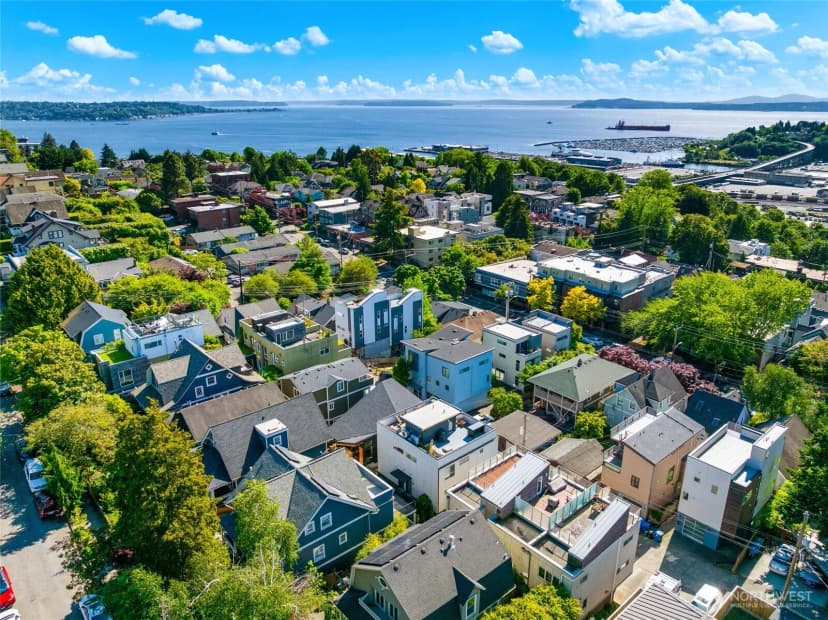 Property photo for 1919 A 9th Avenue W, Seattle