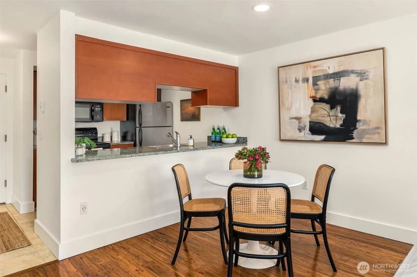 Property photo for 4831 Fauntleroy Way Sw #305, Seattle photo 9