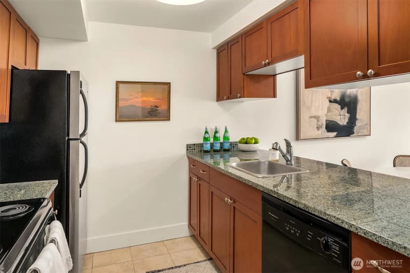 Property photo for 4831 Fauntleroy Way Sw #305, Seattle photo 12