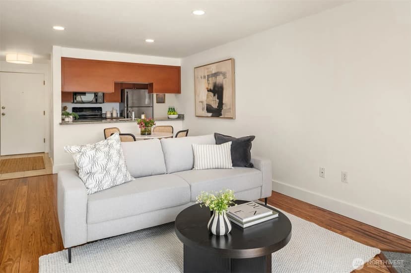 Property photo for 4831 Fauntleroy Way Sw #305, Seattle photo 7