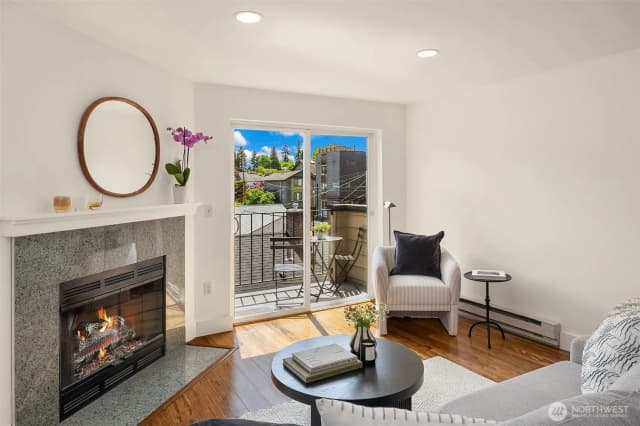 Property photo for 4831 Fauntleroy Way Sw #305, Seattle photo 5