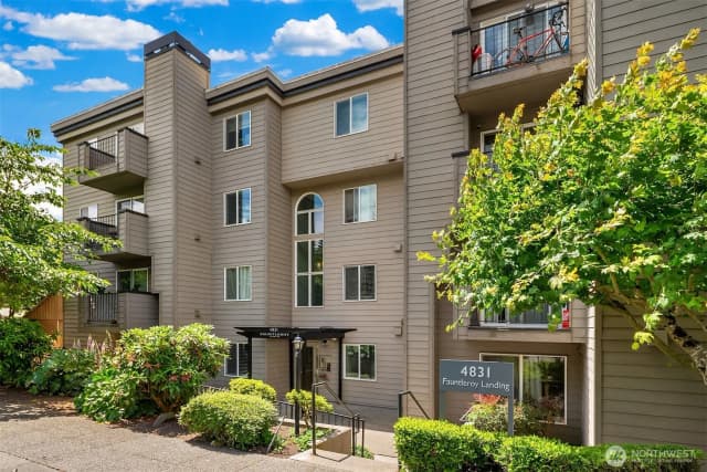 Property photo for 4831 Fauntleroy Way Sw #305, Seattle