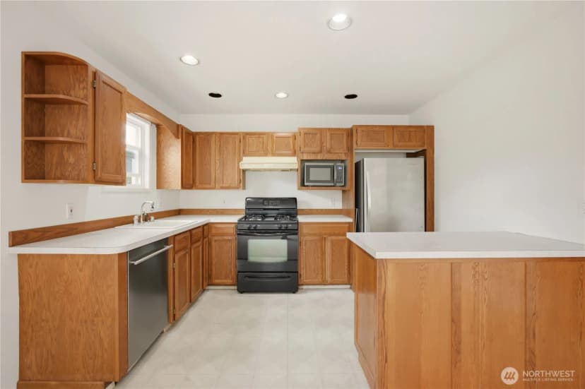 Property photo for 8914 30th Avenue Nw, Seattle photo 6