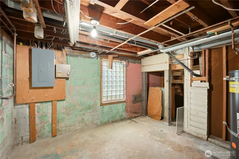 Property photo for 8914 30th Avenue Nw, Seattle photo 28