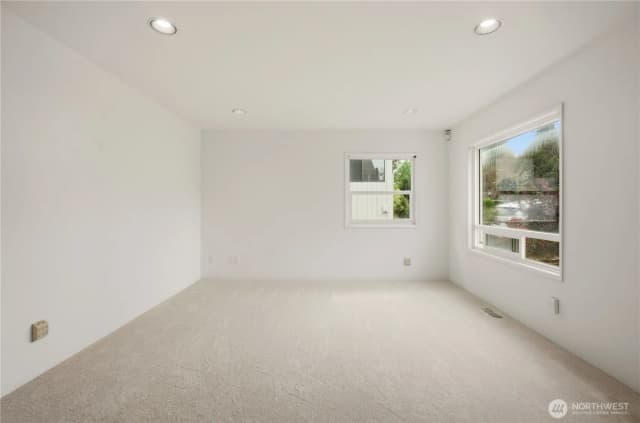 Property photo for 8914 30th Avenue Nw, Seattle photo 3