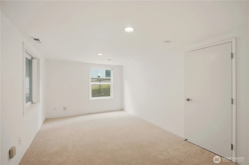 Property photo for 8914 30th Avenue Nw, Seattle photo 23