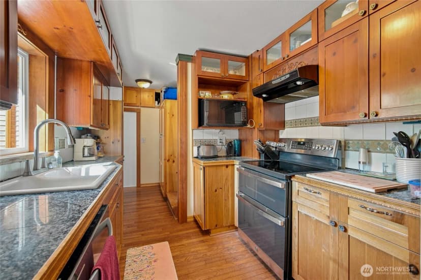 Property photo for 4808 Glenwood Avenue, Everett photo 17