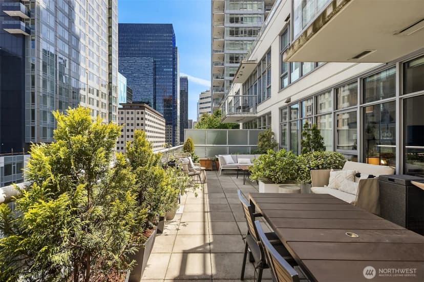 Property photo for 583 Battery Street #702n, Seattle photo 14
