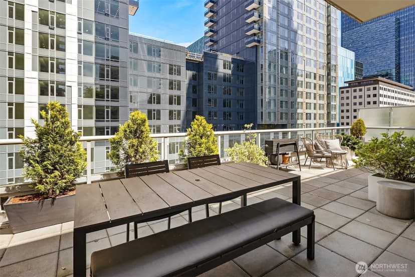 Property photo for 583 Battery Street #702n, Seattle photo 13